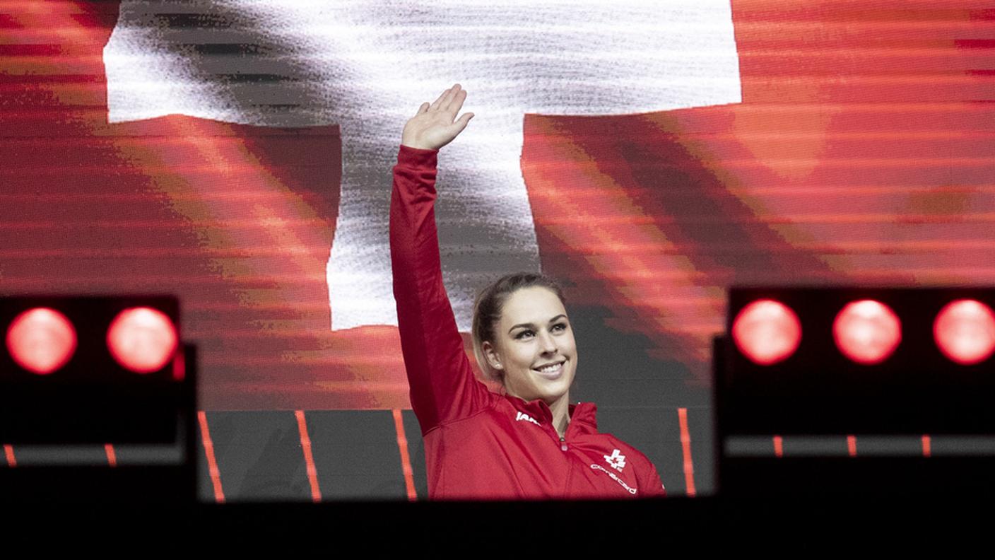 La campionessa rossocrociata saluta lo sport professionistico