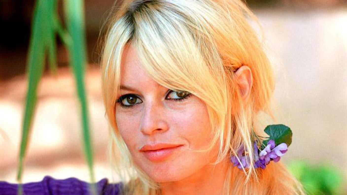 Brigitte Bardot ha definito gli abitanti della Reunion "autoctoni selvaggi"