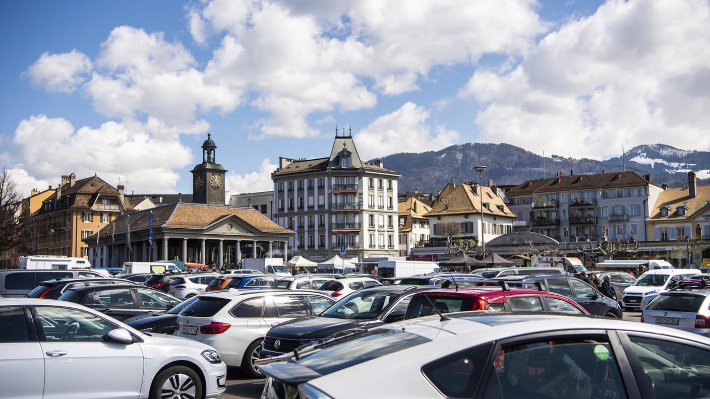 Mercato dell'auto in leggera ripresa