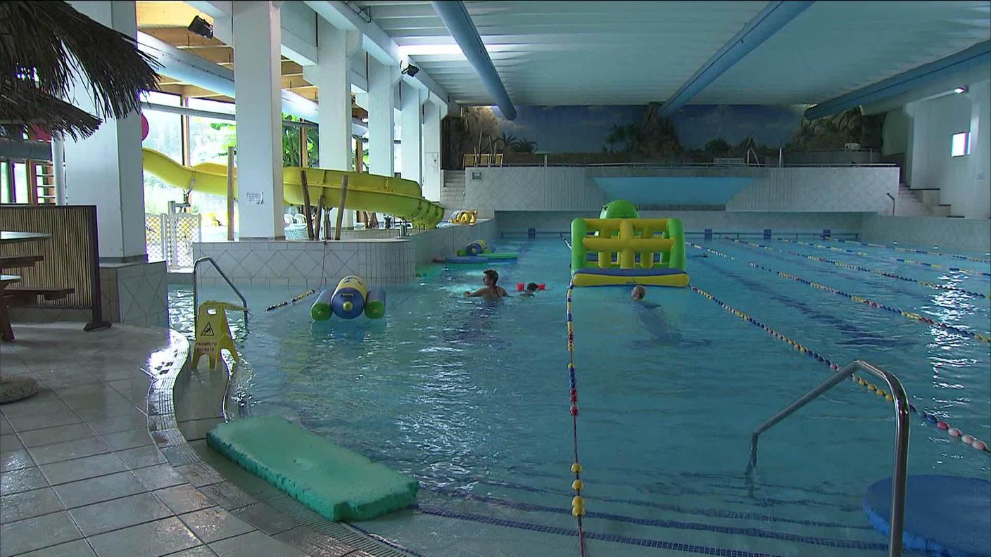 Piscina coperta.jpg