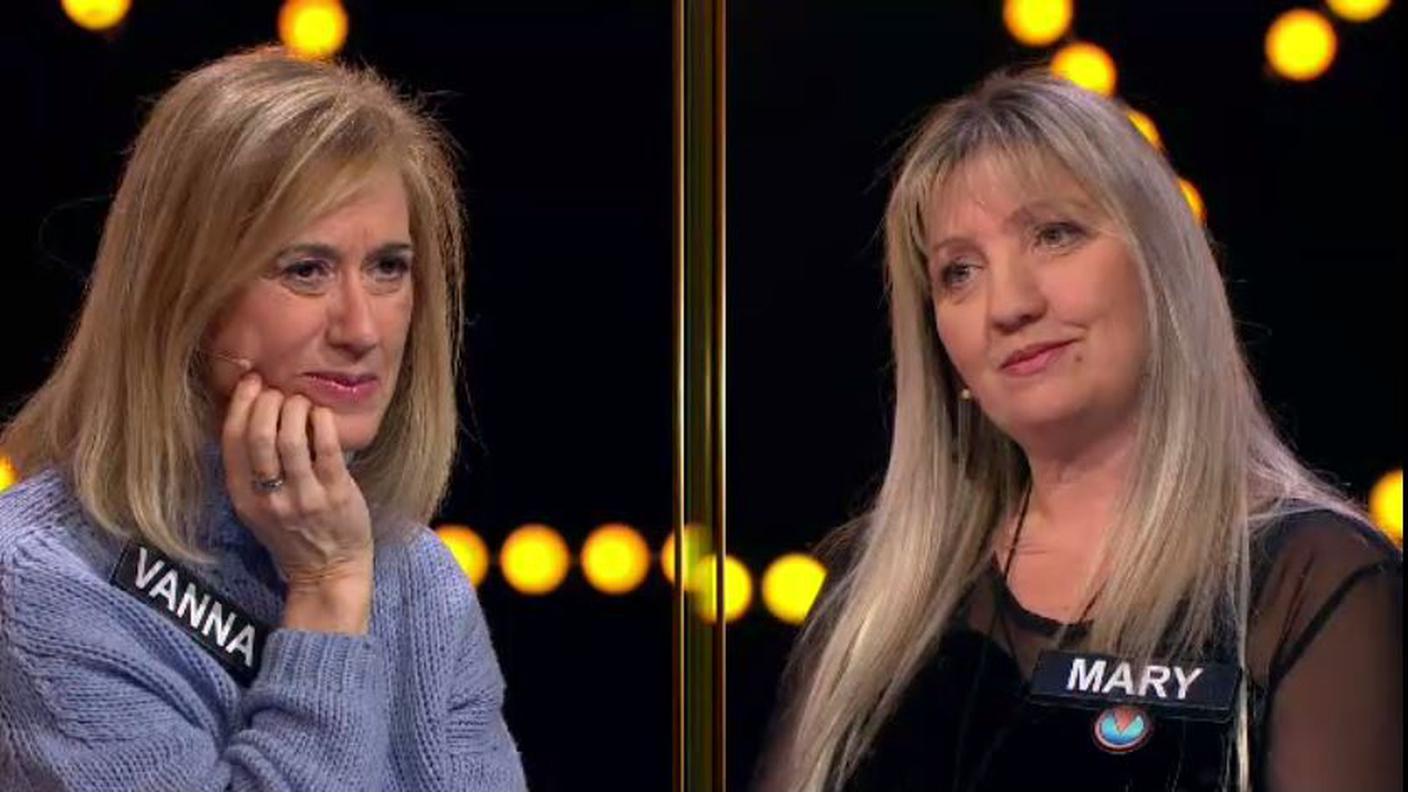 Vanna vs Mary