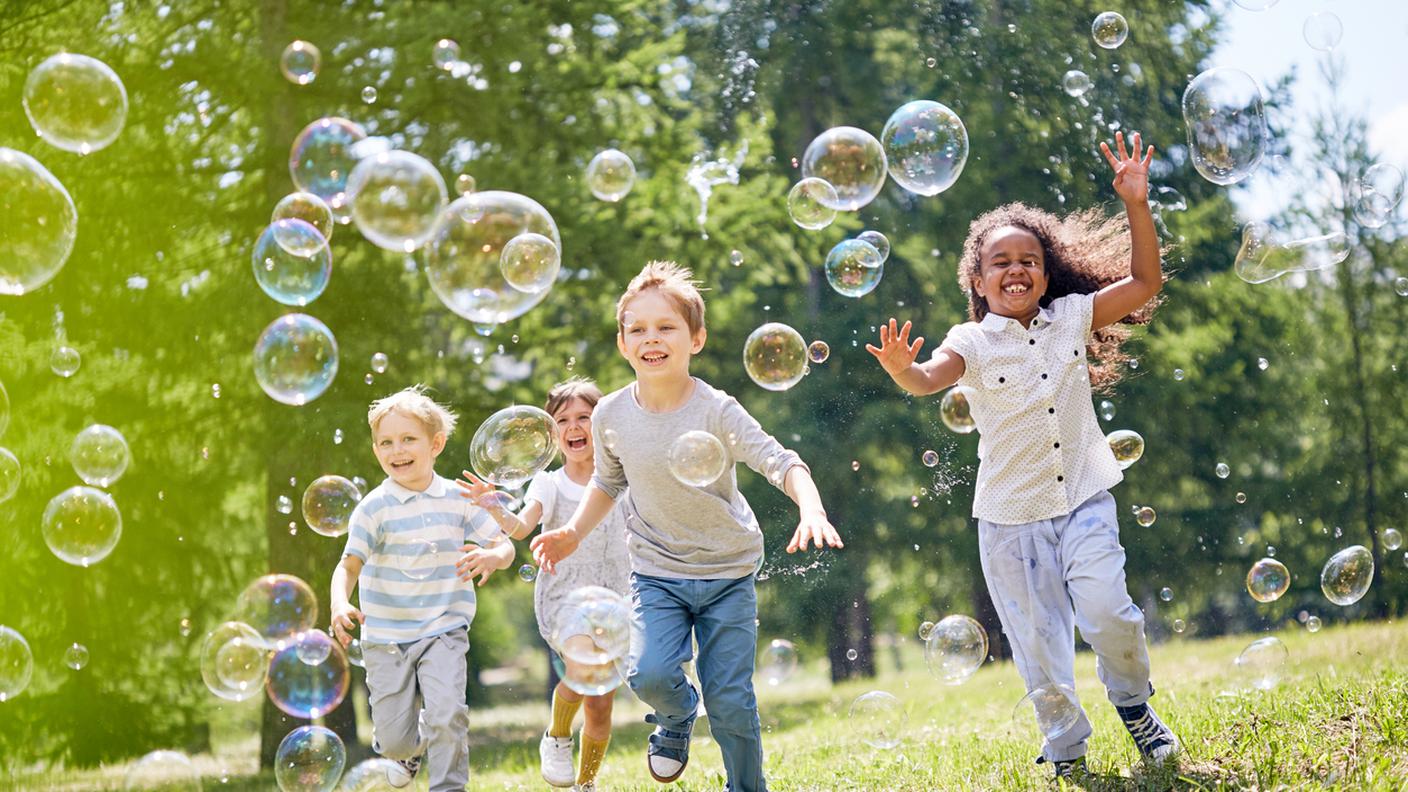 iStockBambini felici 