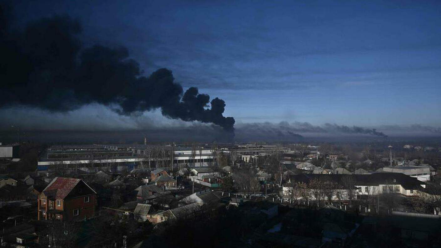 Fumo dopo l'attacco russo a Kiev