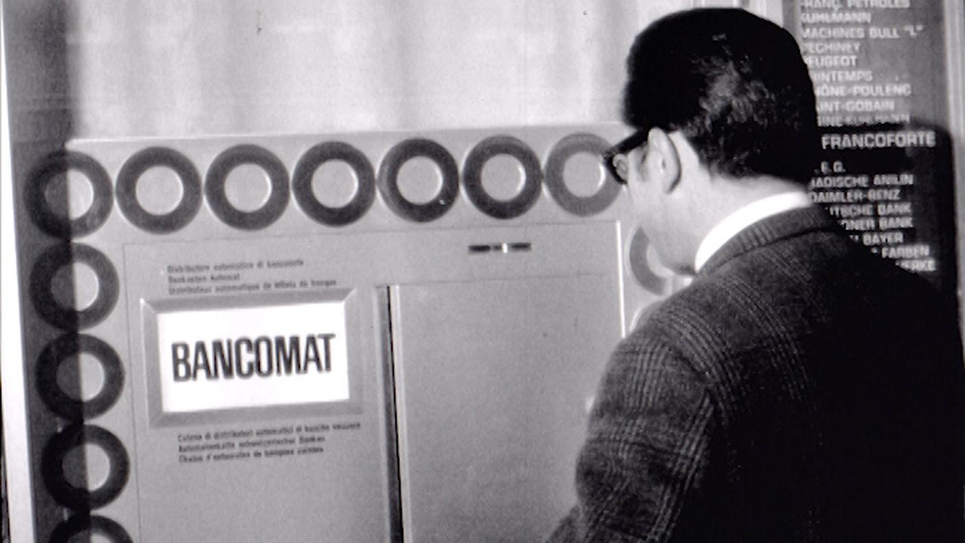 2214764_Il Regionale La storia del Regionale_Primo bancomat.jpg