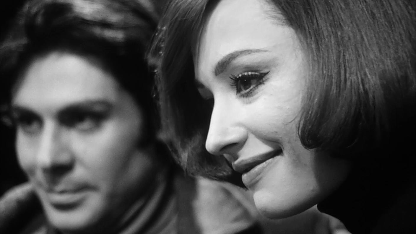 2069515_Amichevolmente_Un'ora d'amore_Raffaella Carrà.jpg