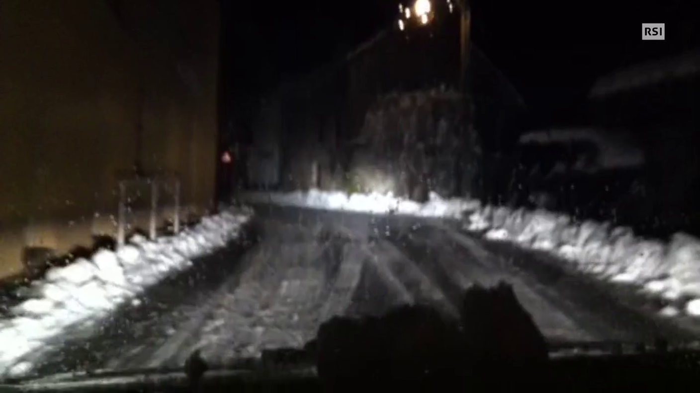 Strade innevate in Valle Onsernone