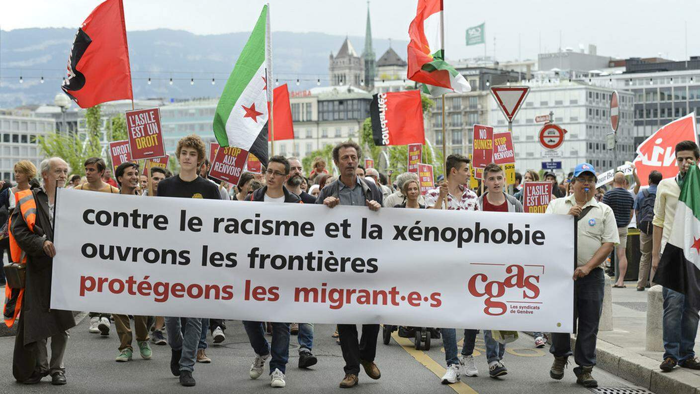 La manifestazione di supporto ai migranti a Ginevra