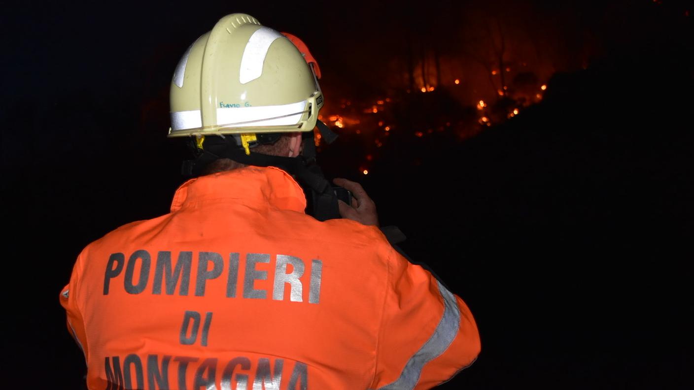 I pompieri del corpo di montagna Melezza all'opera
