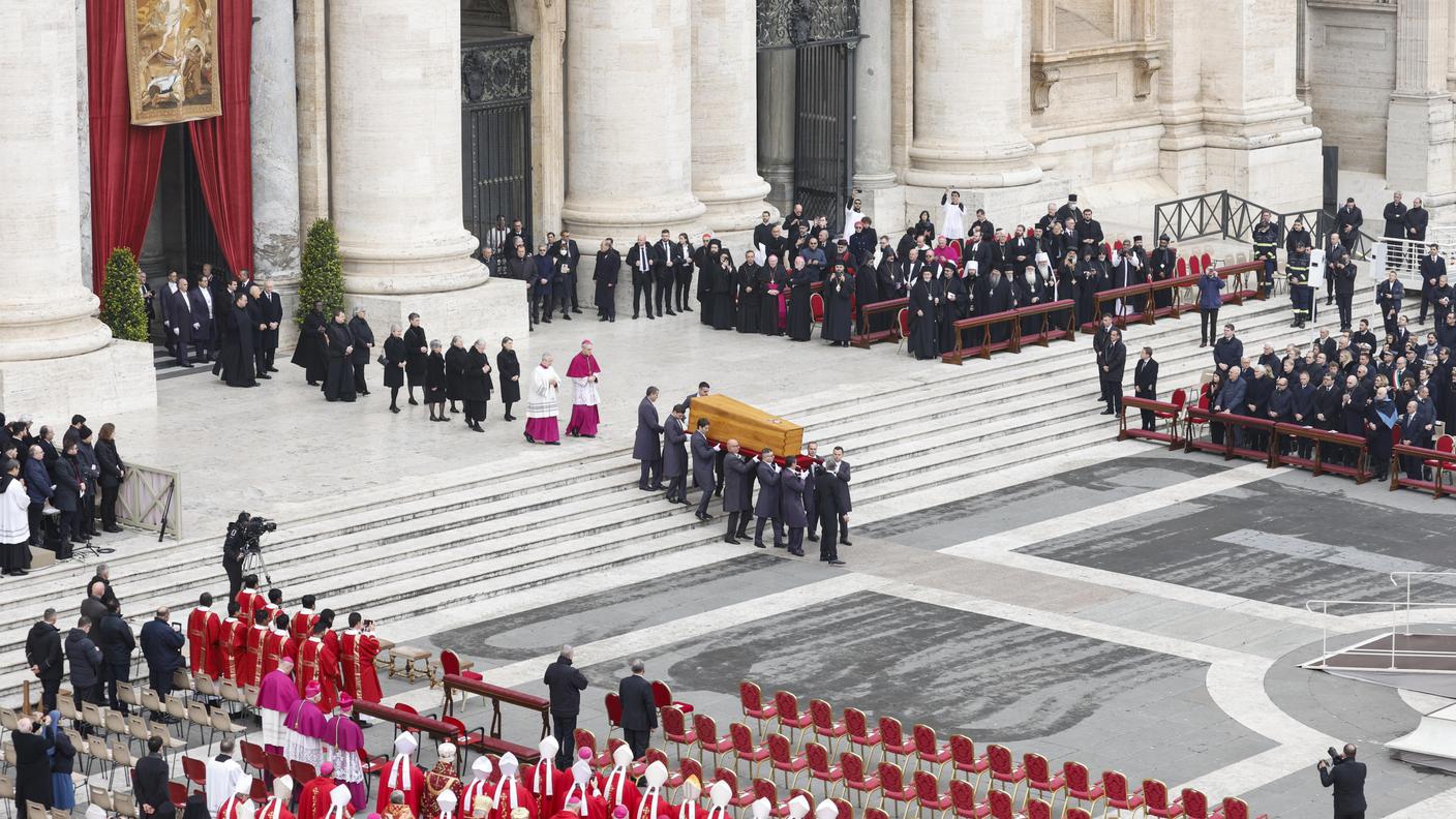 Presenti più di 3'000 preti, vescovi e cardinali