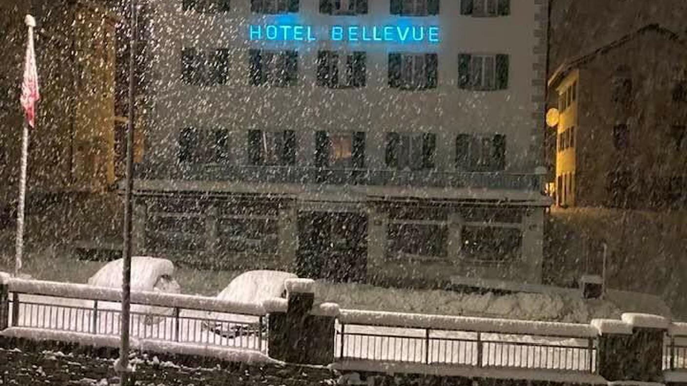 A San Bernardino 30 centimetri di neve in poche ore
