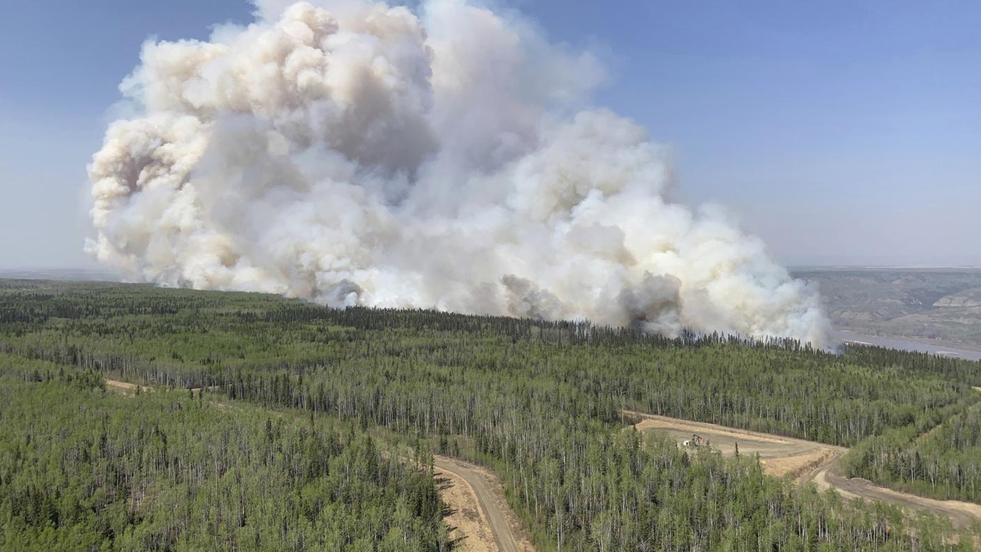 Fiamme nella provincia canadese dell'Alberta