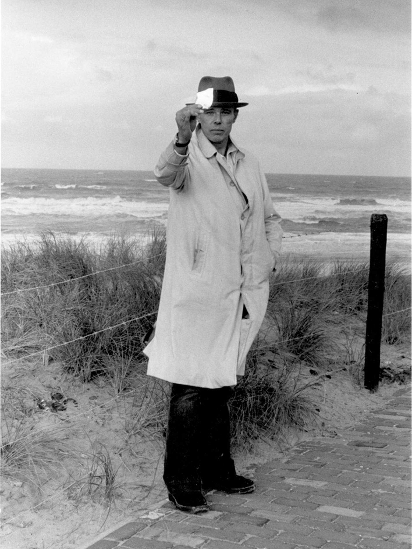 Joseph Beuys, Scheveningen, 1976. Photo Caroline Tisdall.jpeg