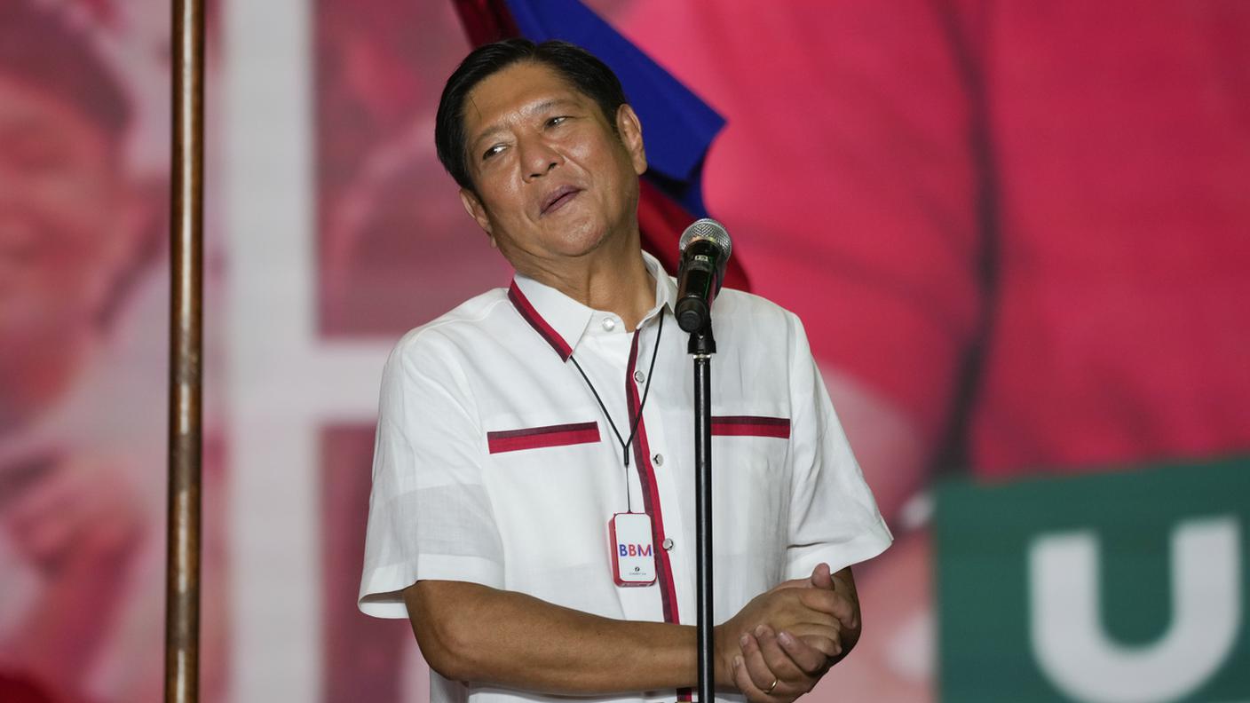 Ferdinand Marcos junior, noto con il soprannome "BongBong"