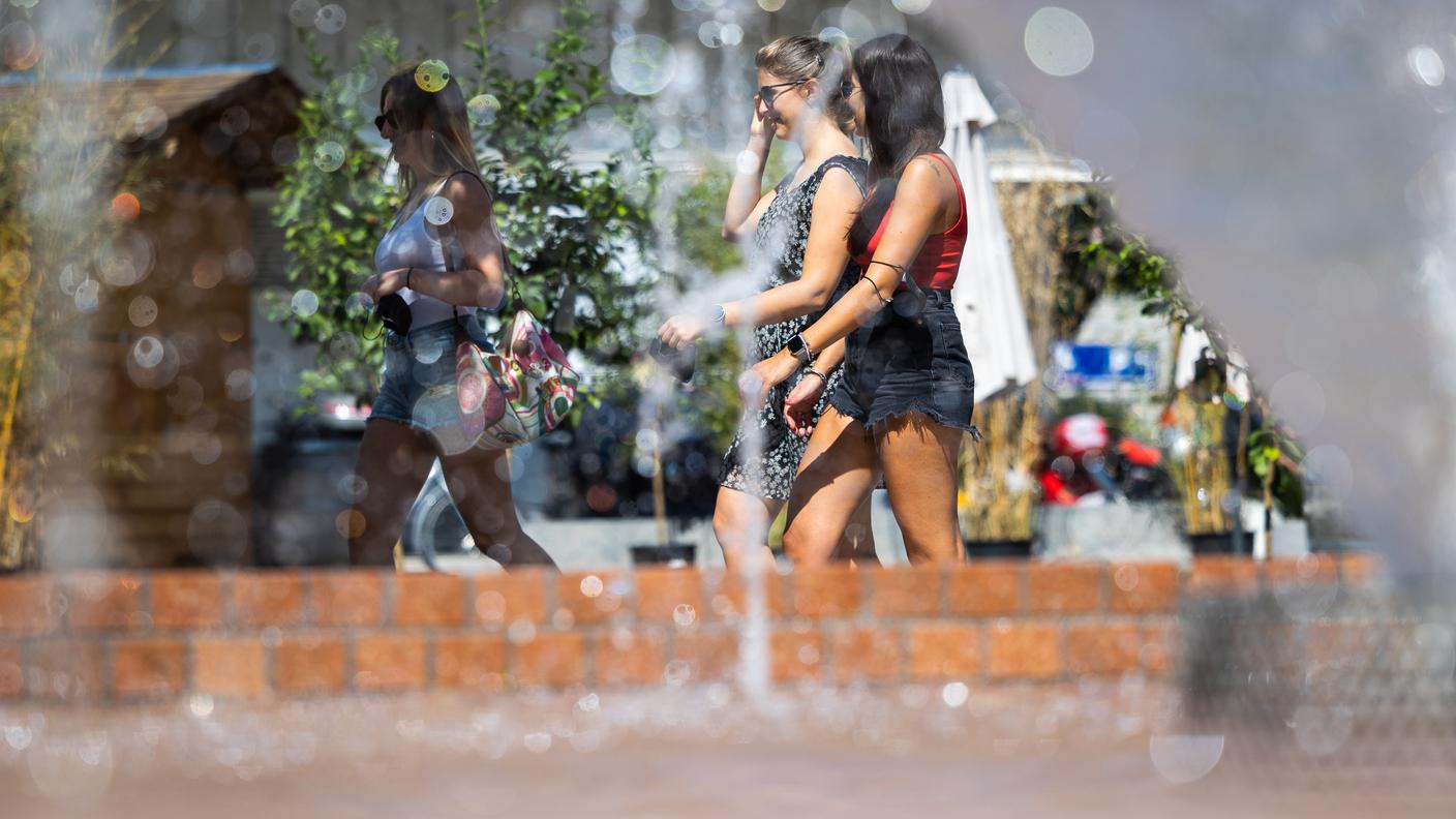 Piante e spazi d'acqua, basta poco per rinfrescare le città