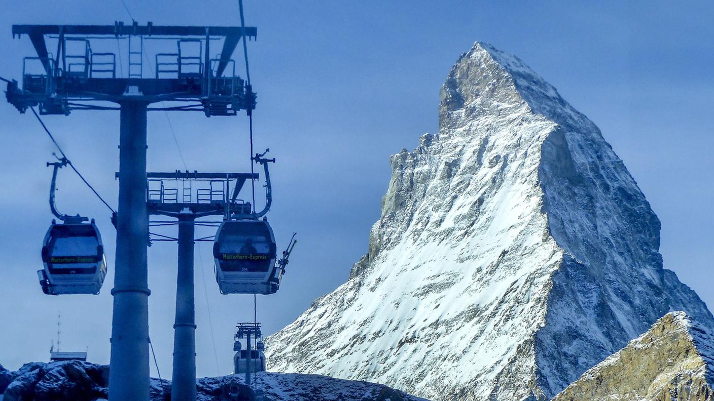 Lo strato di neve in quota si è assottigliato a causa della pioggia e della canicola