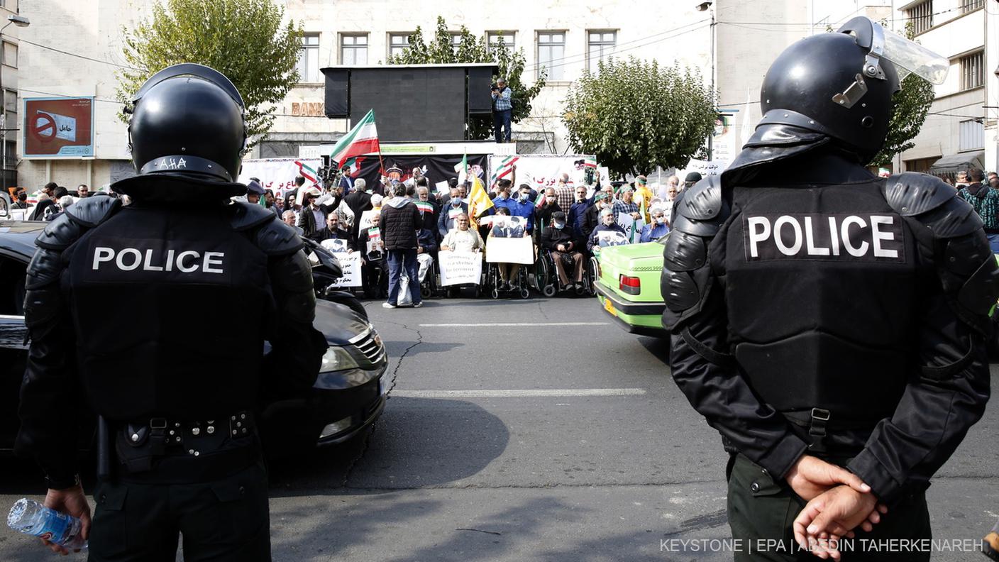 La polizia iraniana è sotto accusa per la sua violenza