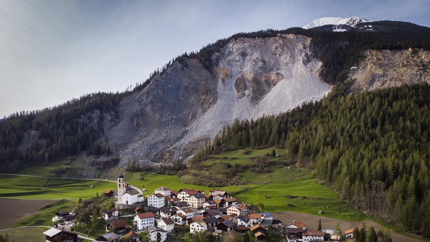La frana che minaccia Brienz nei Grigioni