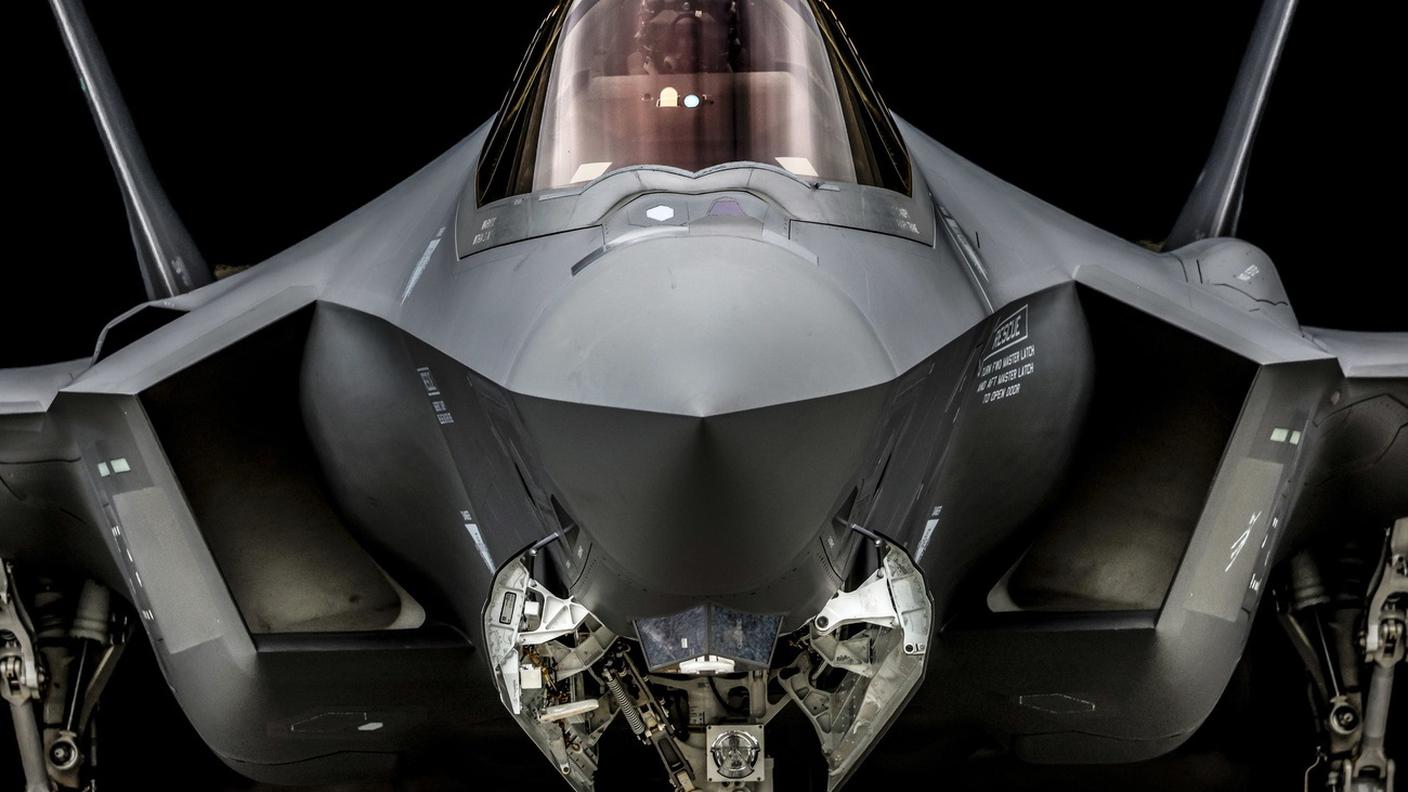 F35