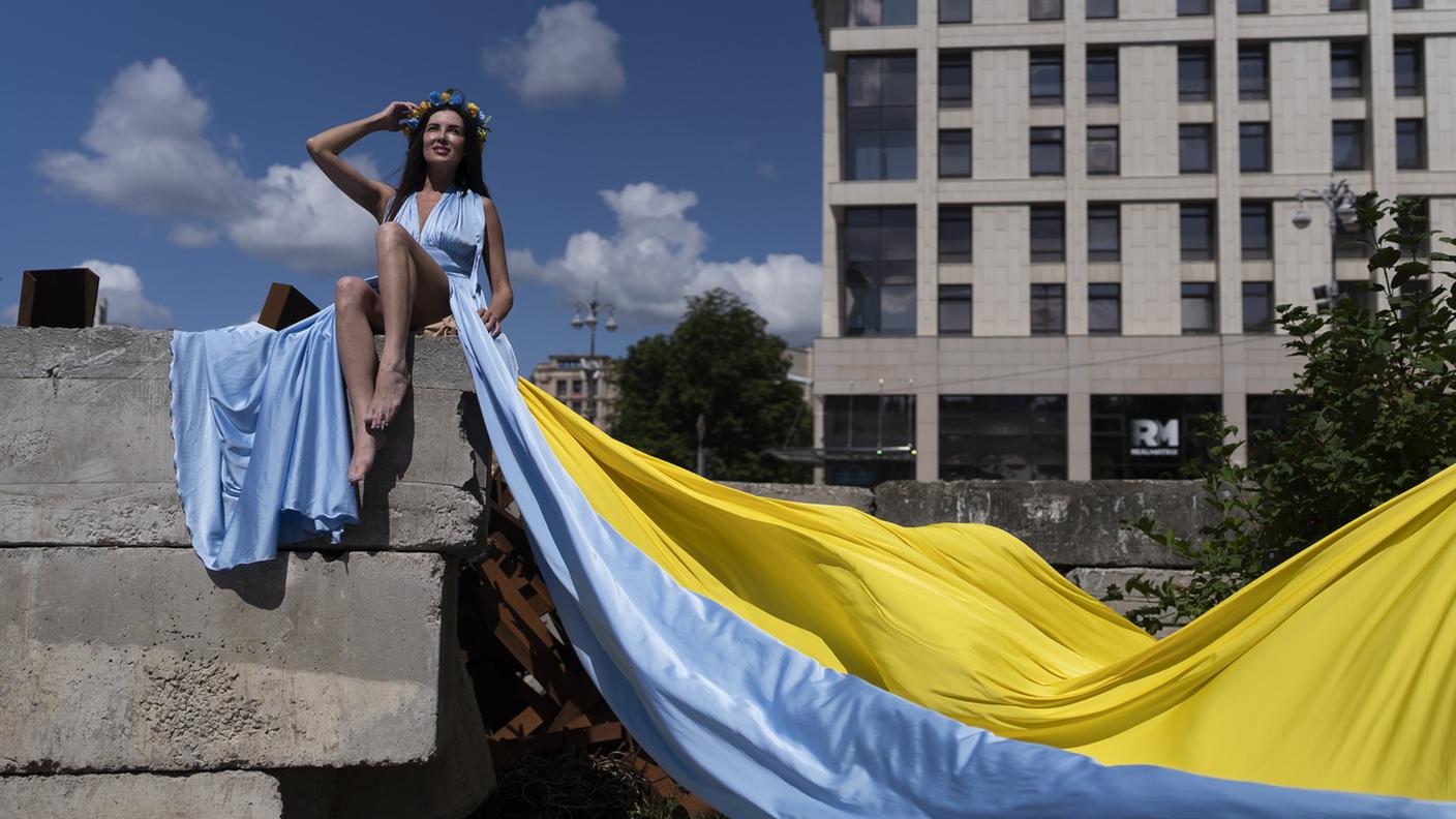 Ucraina: avanti sul terreno, fermi alla NATO