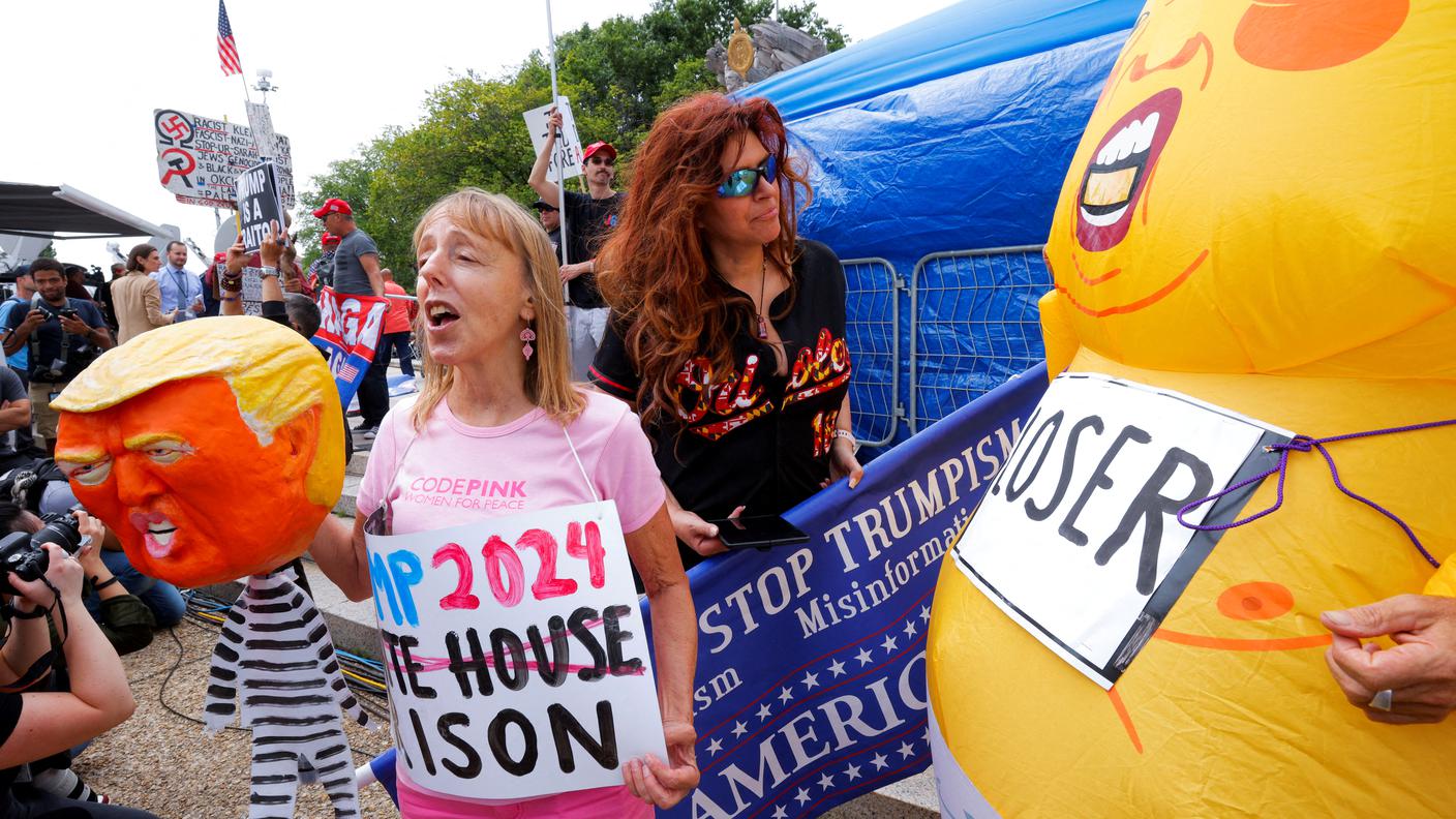 Anti-TRUMP.JPG