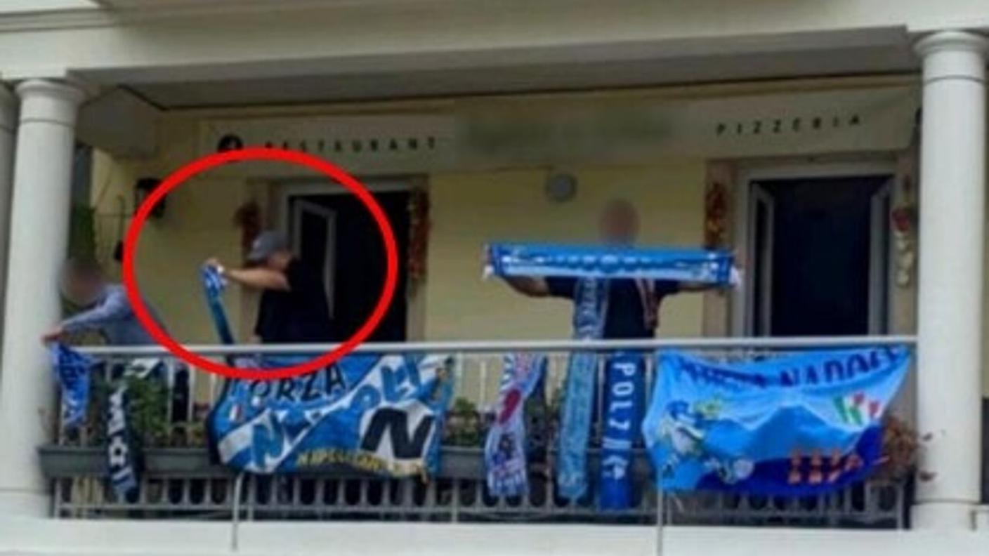 La foto che ha portato all'arresto di Vincenzo La Porta diffusa dai carabinieri di Napoli
