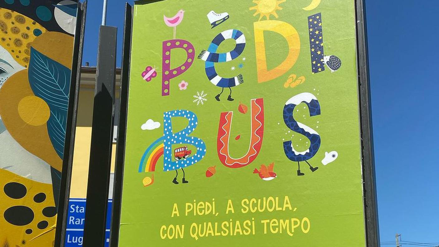 Manifesto della nuova campagna Pedibus dell'ATA