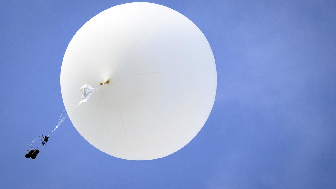 Un pallone a elio lanciato da MeteoSuisse a Payerne