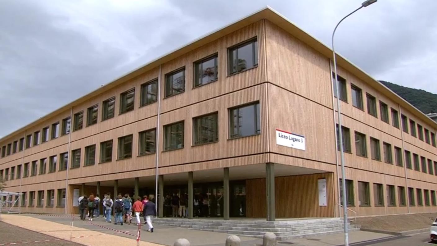 La sede di Lugano 3 ha accolto i primi liceali