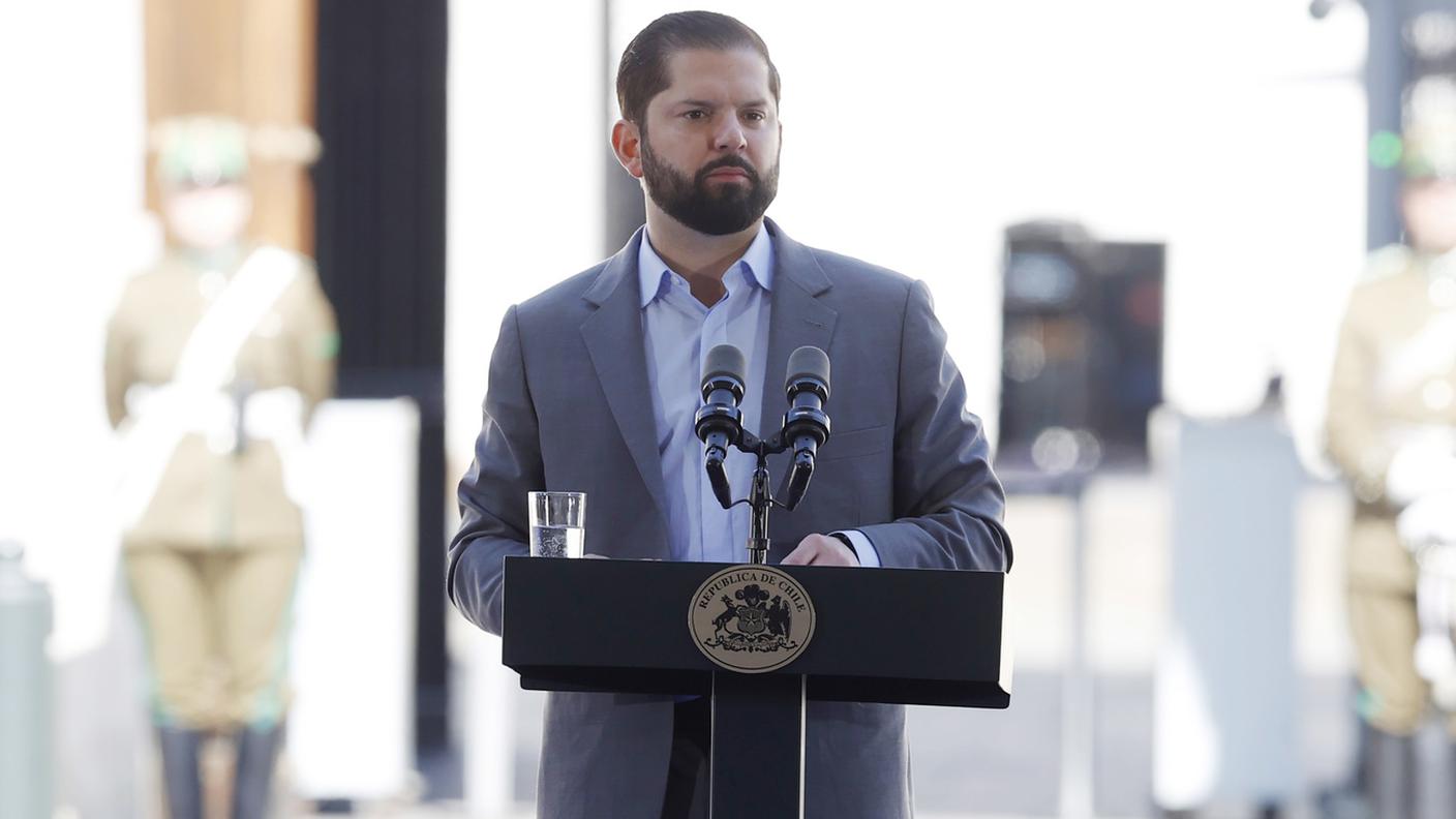 Il presidente del Cile, Gabriel Boric, al palazzo della Moneda