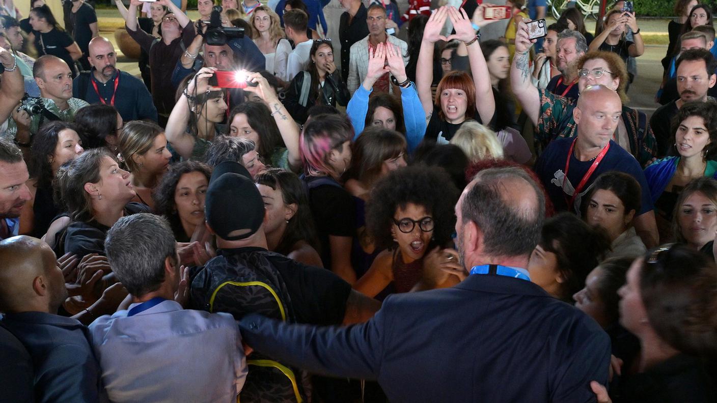 proteste contro Allen - Keystone.jpg