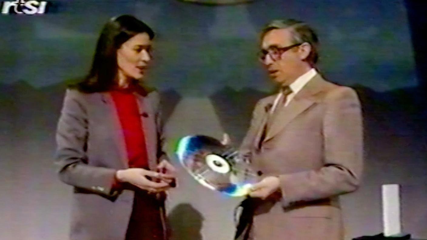 8940298_Viavai_CD e Laserdisc.jpg