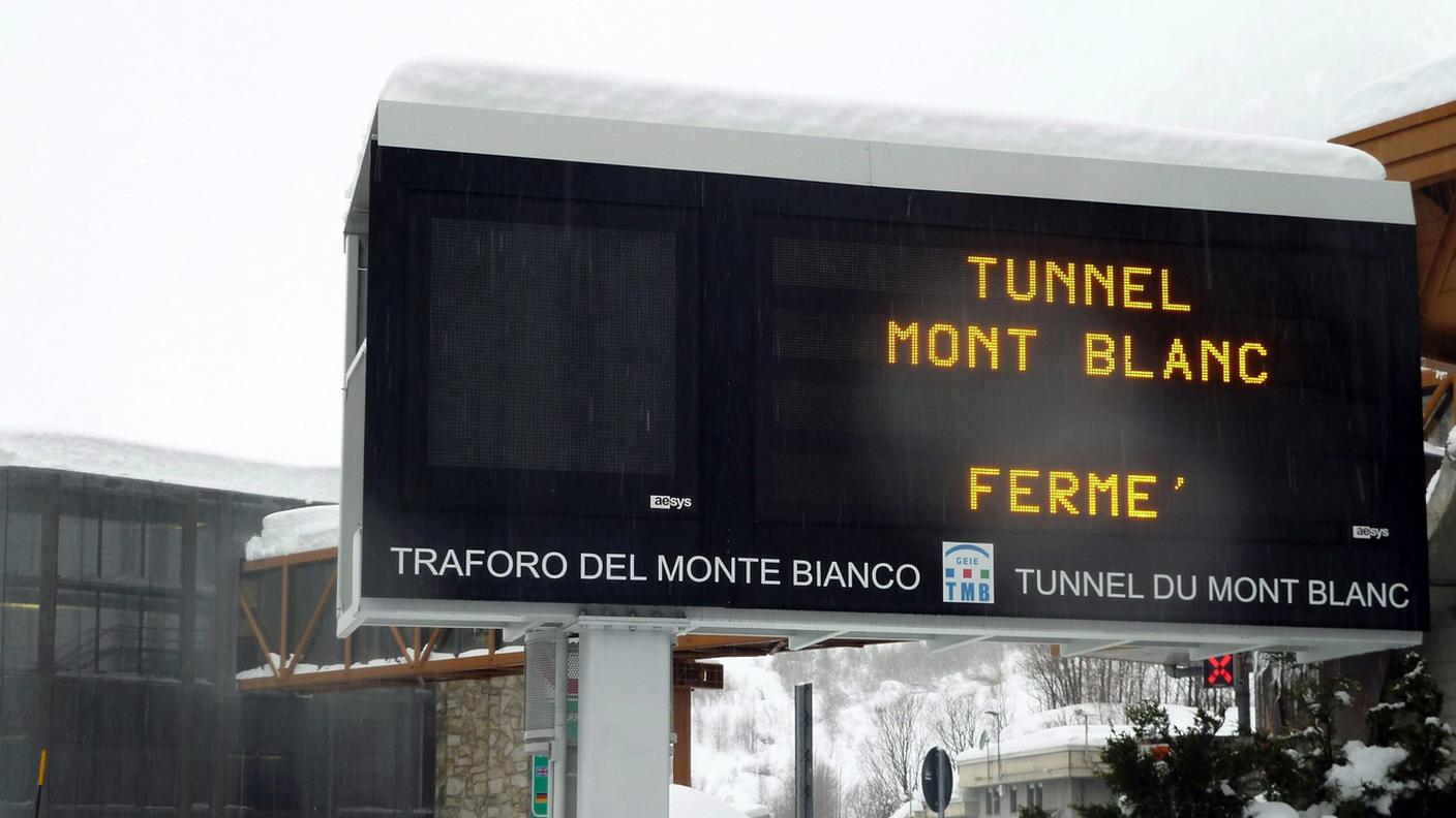 tunnel monte bianco chiuso