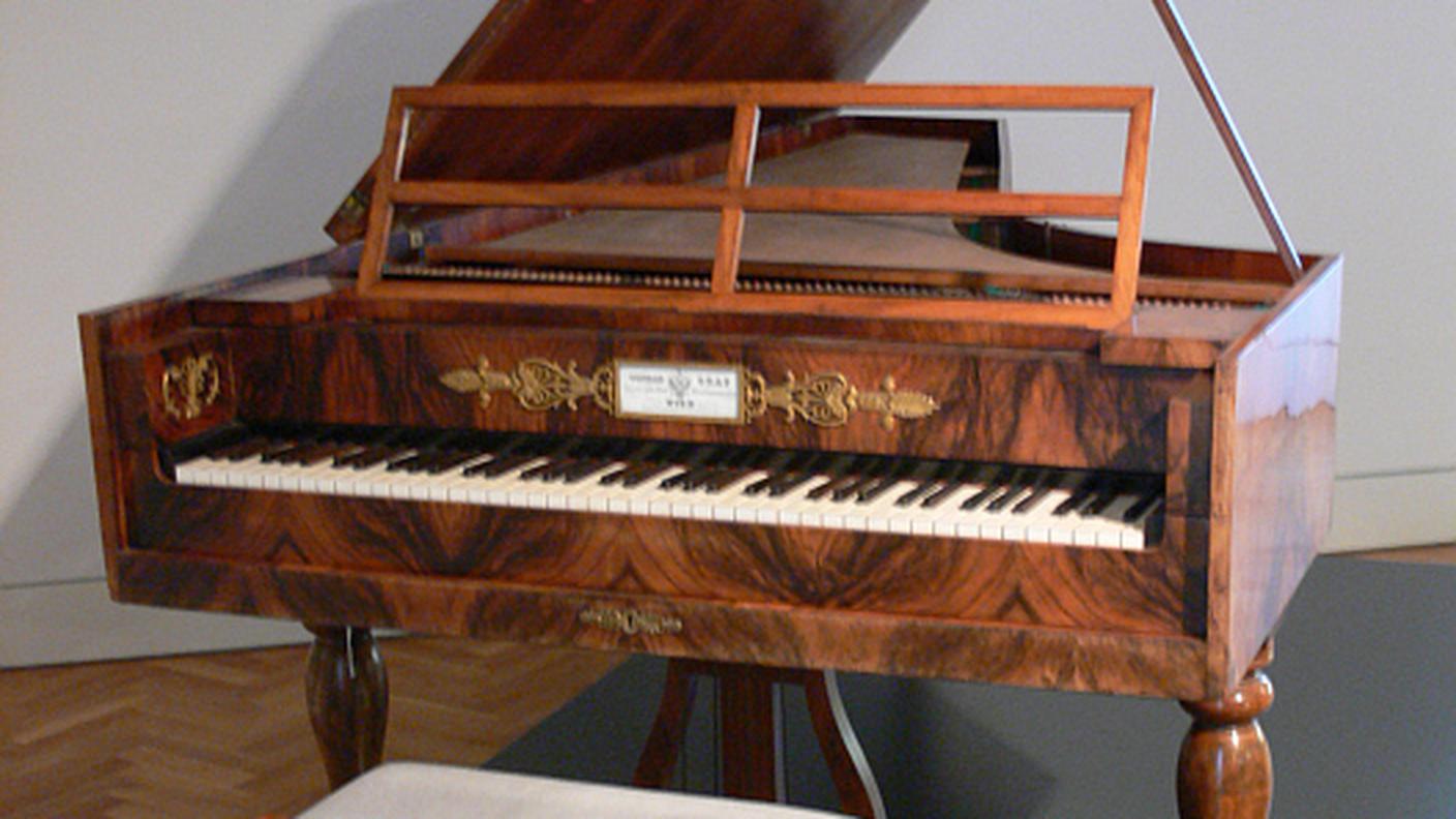Nella foto un fortepiano del costruttore Conrad Graf al museo Reiss-Engelhorn