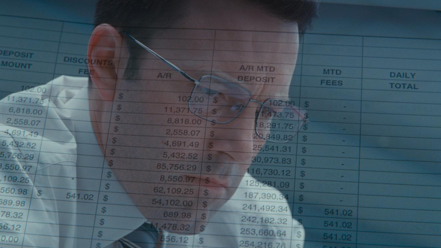 Accountant Christian Wolff (Ben Affleck)