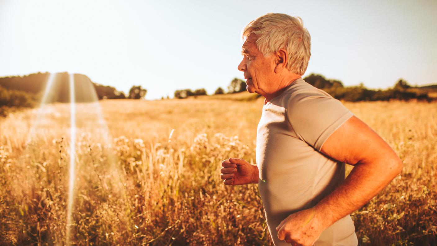 Uomo anziano jogging, Esercizio fisico, Jogging, Tramonto, Terza età, Esercizio di rilassamento