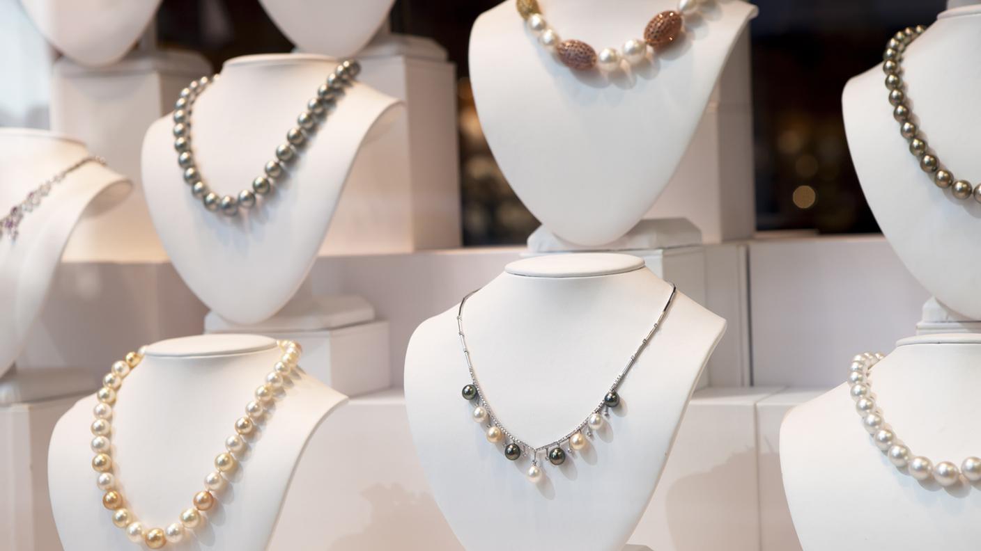 Gioielli in vetrina, Gioielli, Diamante, Gemma, Oro, Gioielleria