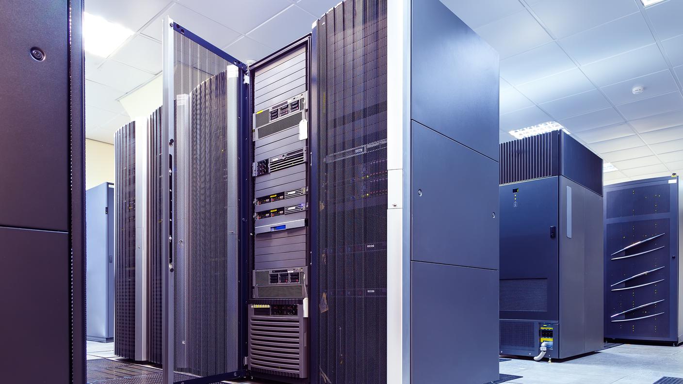 Supercomputer