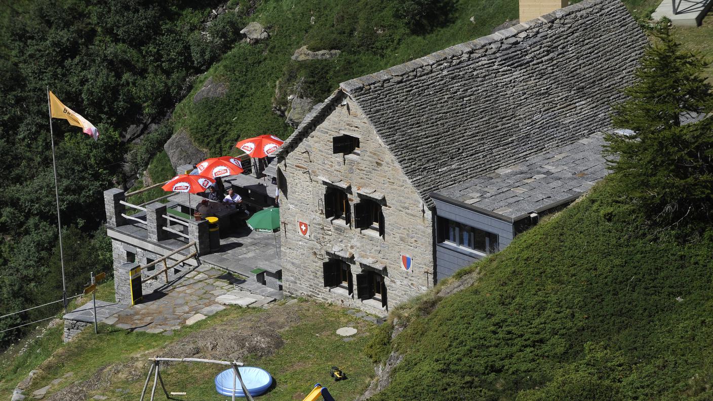 Robiei (Val Bavona): capanna Basodino