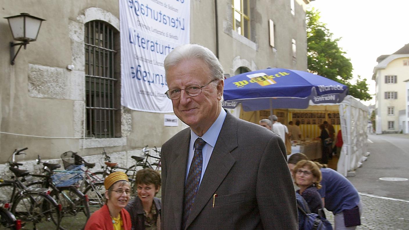 Il poeta ticinese Giorgio Orelli, in occasione della XXIII Giornata della letteratura a Soletta nel 2001