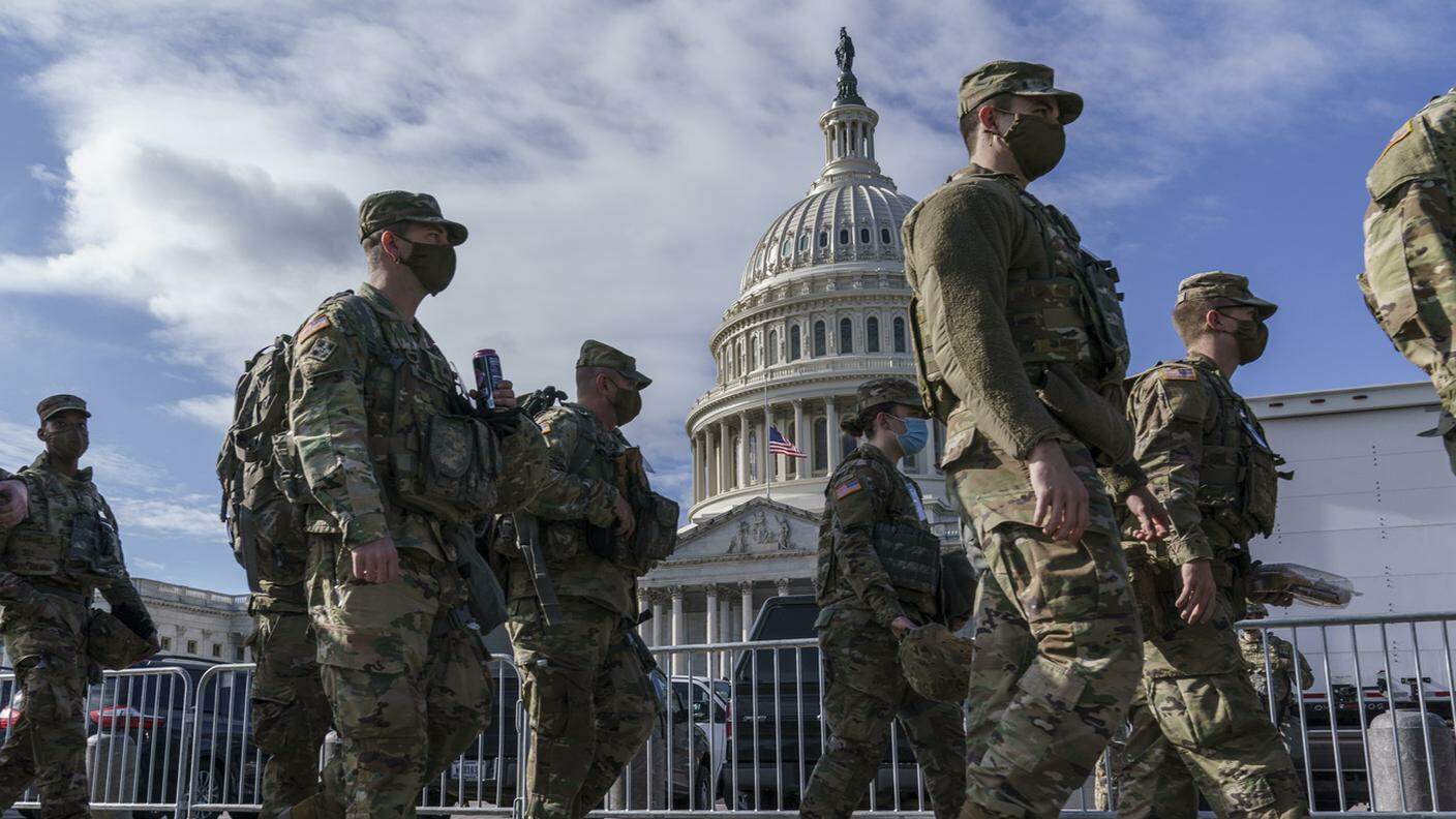 Soldati davanti al Congresso