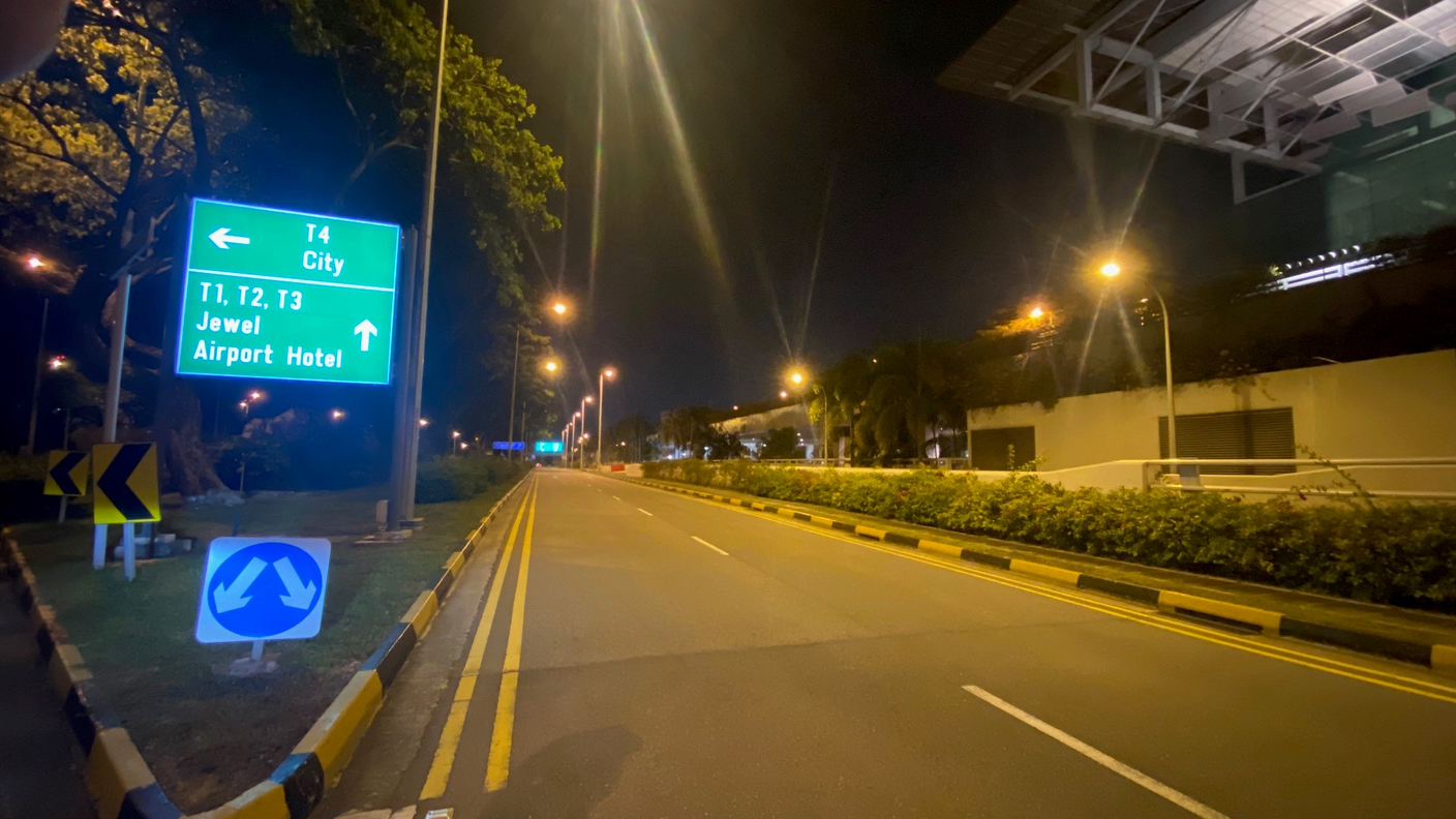 Le strade vuote di Singapore