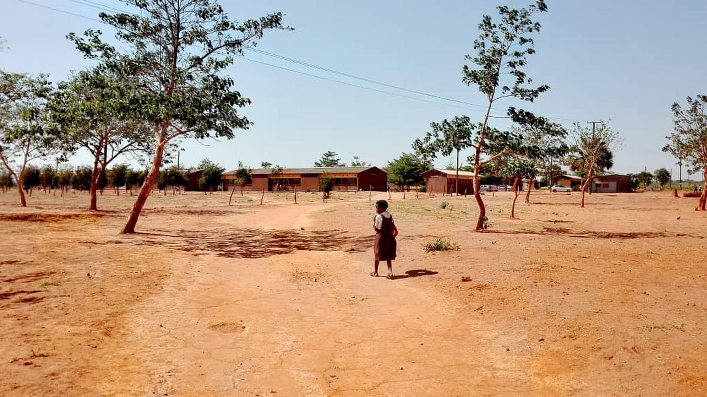 Visitando una scuola a Lusaka