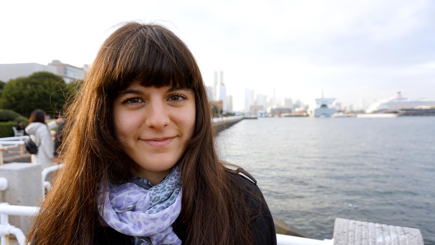 Elena a Yokohama, sul lungomare