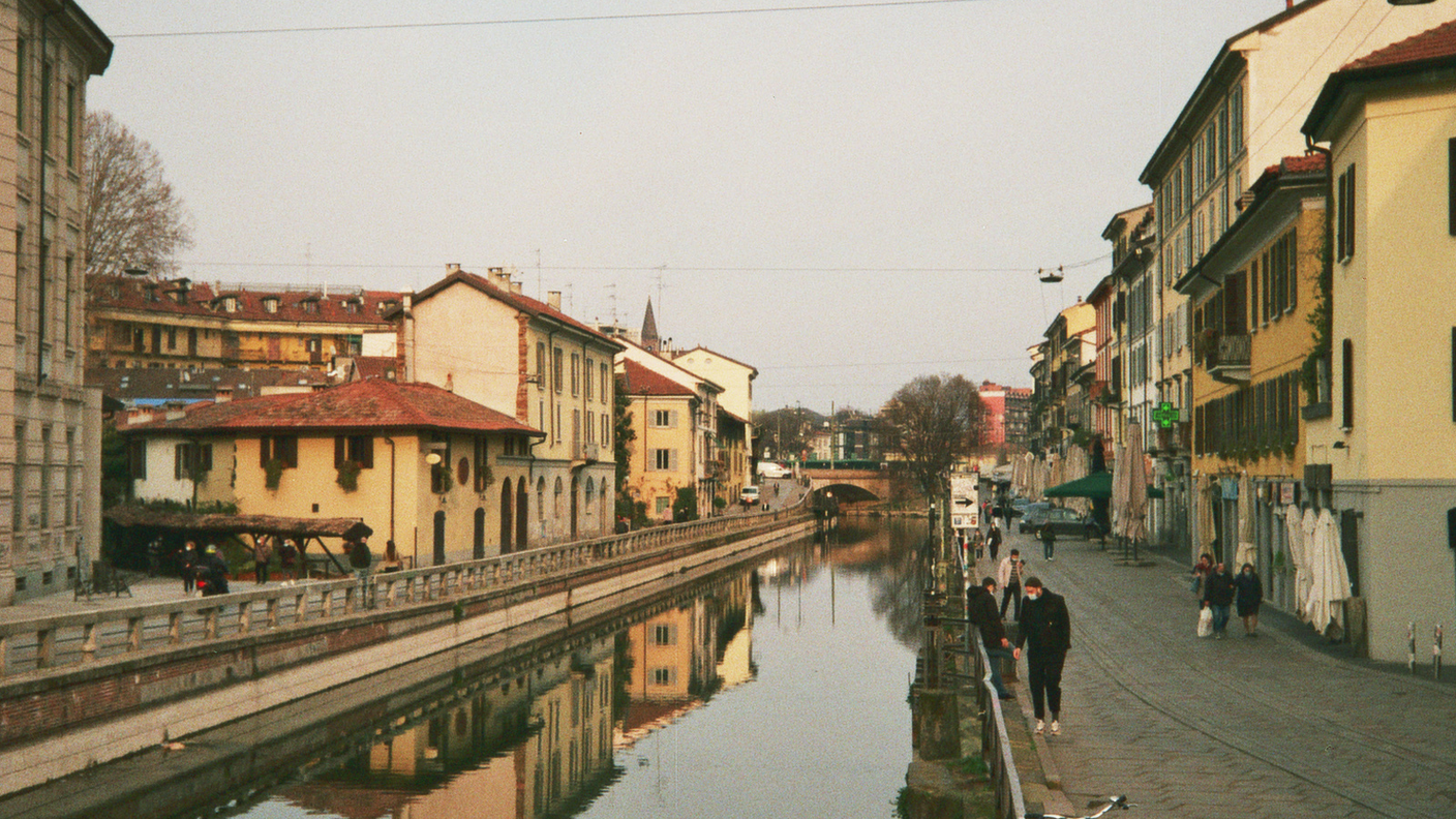 Il naviglio grande che Saverio percorre spesso per andare in botteghe e negozi per reperire il materiale da progetto