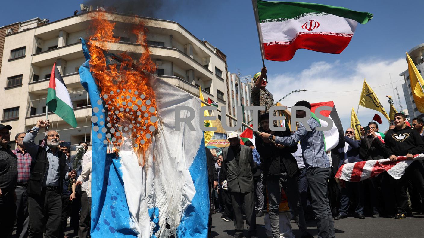 Iran funerali proteste