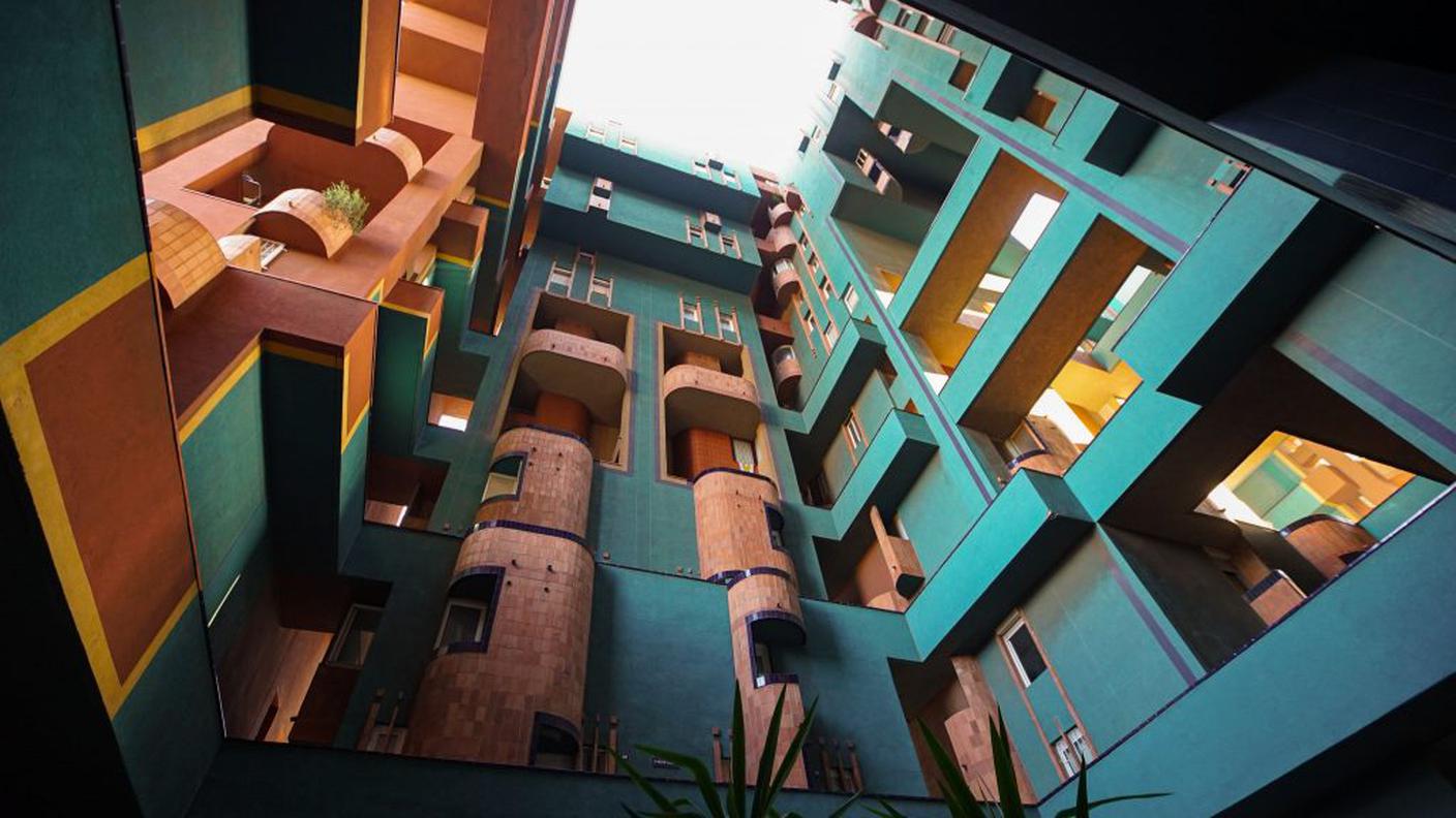 Ricardo-Bofill-Walden-7-in-Spagna-1024x576.jpg