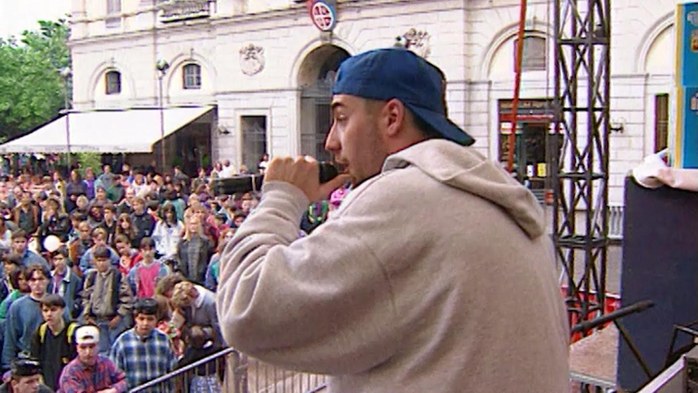 2341821_Rebus_Dal Gottardo sale un coro_Rock, rap, non solo musica.jpg
