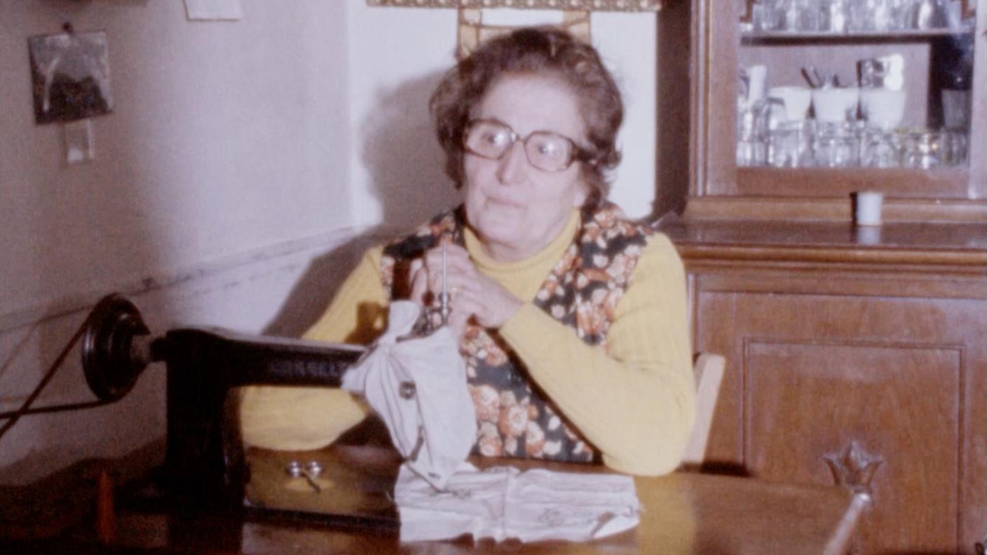 2090956_Qui Berna_Lavoro a domicilio - Un impiego nell'ombra.jpg