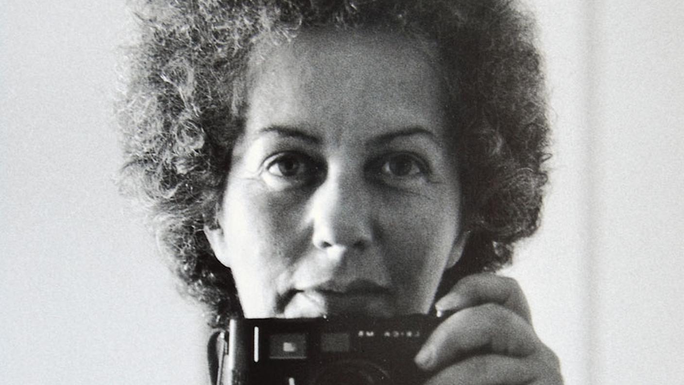 Lisetta Carmi, Autoritratto, 1974.  Courtesy Archivio Lisetta Carmi © Martini & Ronchetti.jpg