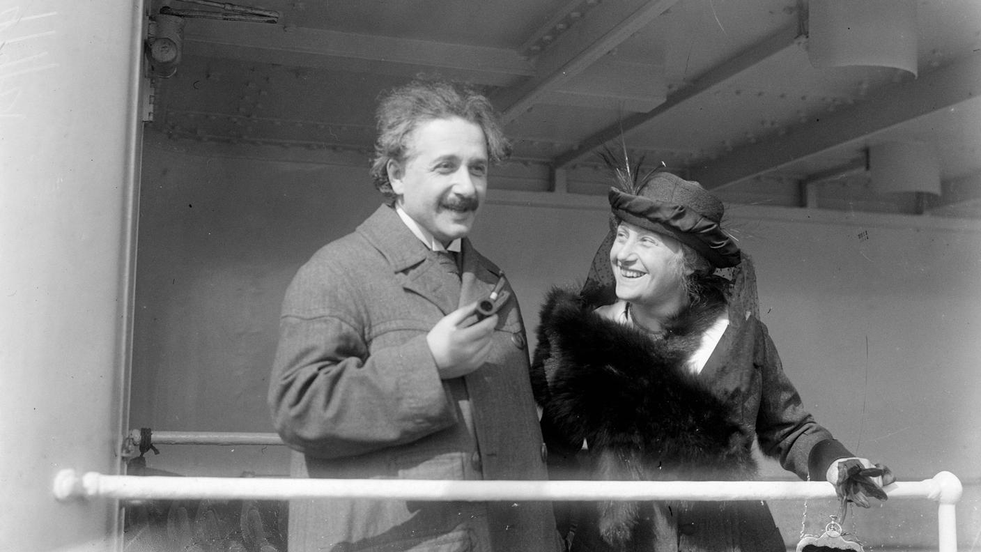 Albert Einstein con la moglie, Elsa Einstein 